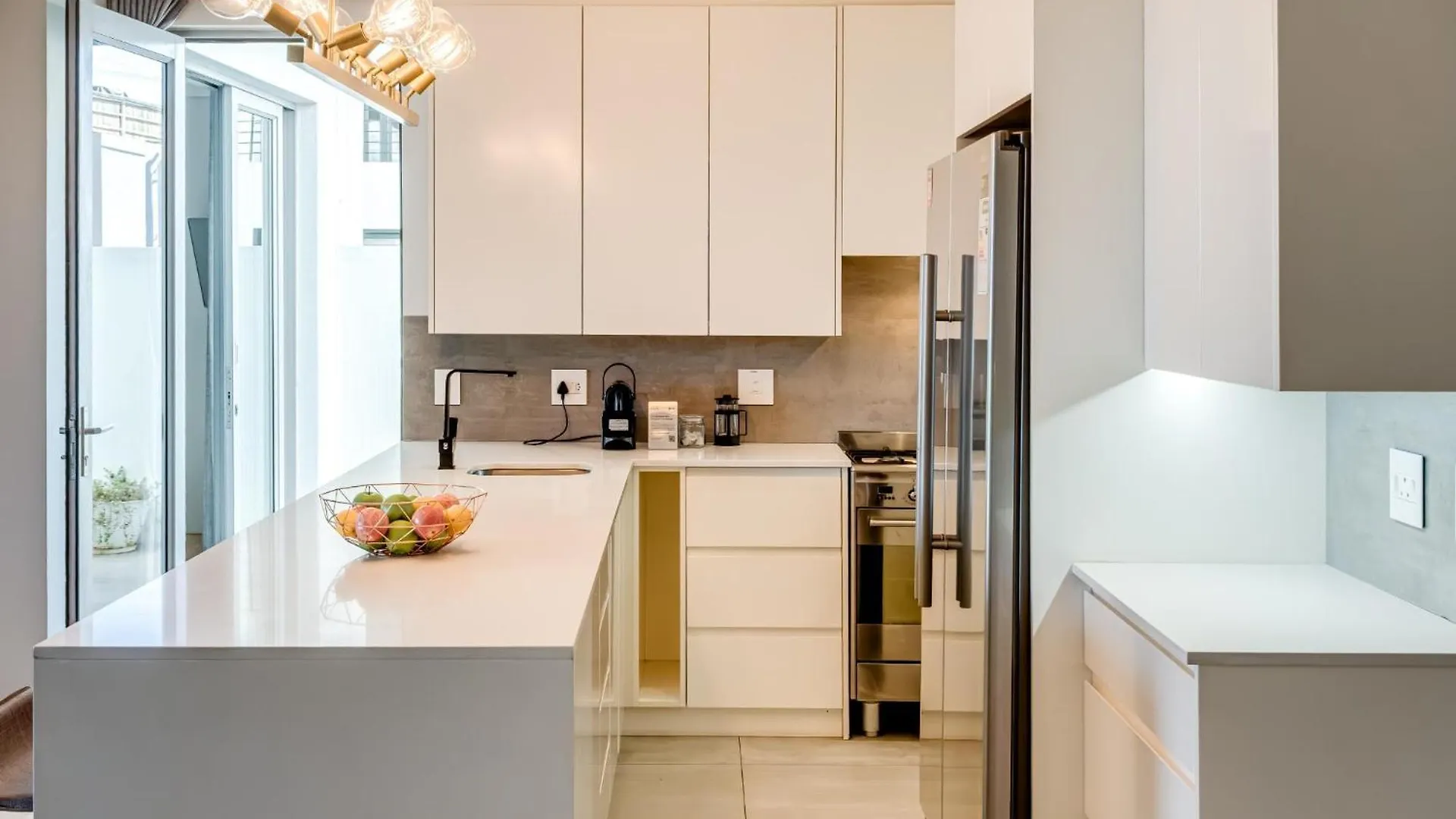 Modern 2Bed Apt In Green Point Cape Town Nobelium 0*,