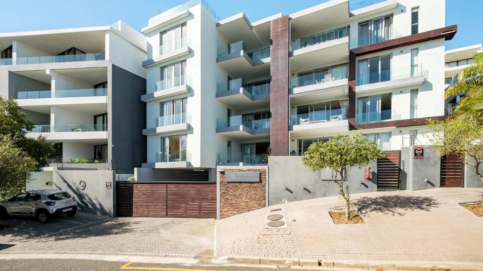 Modern 2Bed Apt In Green Point Cape Town Nobelium